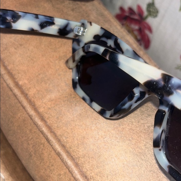 Lowercase - Picture 5 of 6